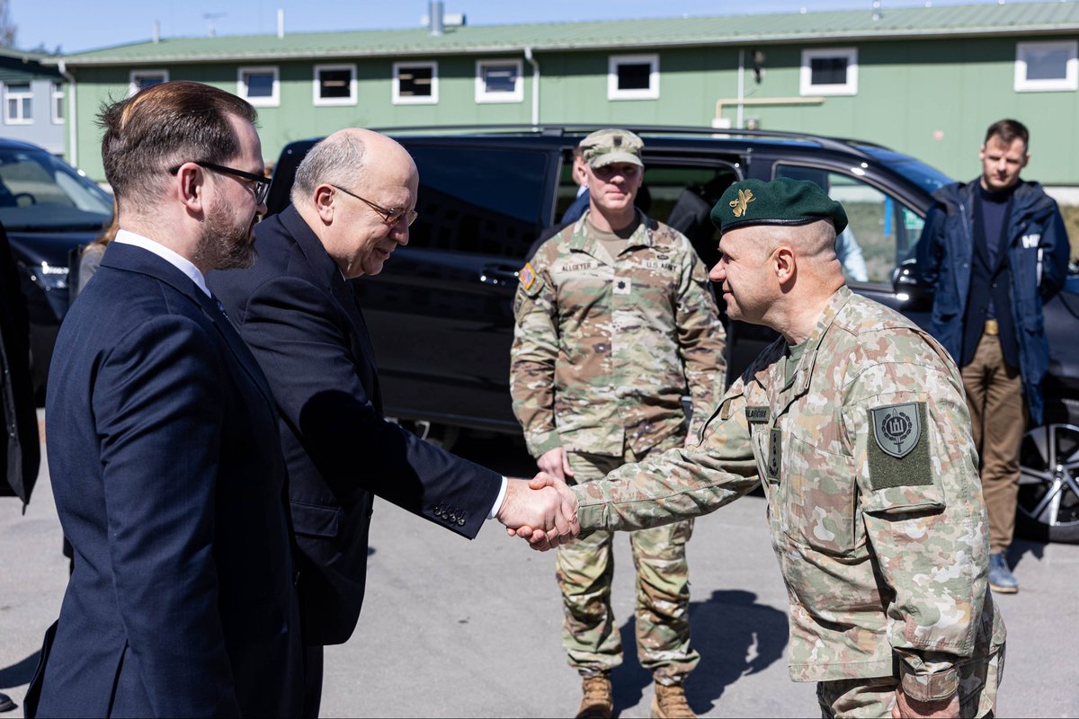 KubiliusA's tweet photo. Together with Minister @robertas_kaunas of @Lithuanian_MoD I visited Pabradė training area where 🇱🇹🤝🇺🇸🤝🇩🇪 troops exercise together. 

Our efforts to strengthen 🇪🇺 defence industrial base also means strengthening European pillar of NATO &amp; EU Eastern Flank. https://t.co/mUqHc14p9w