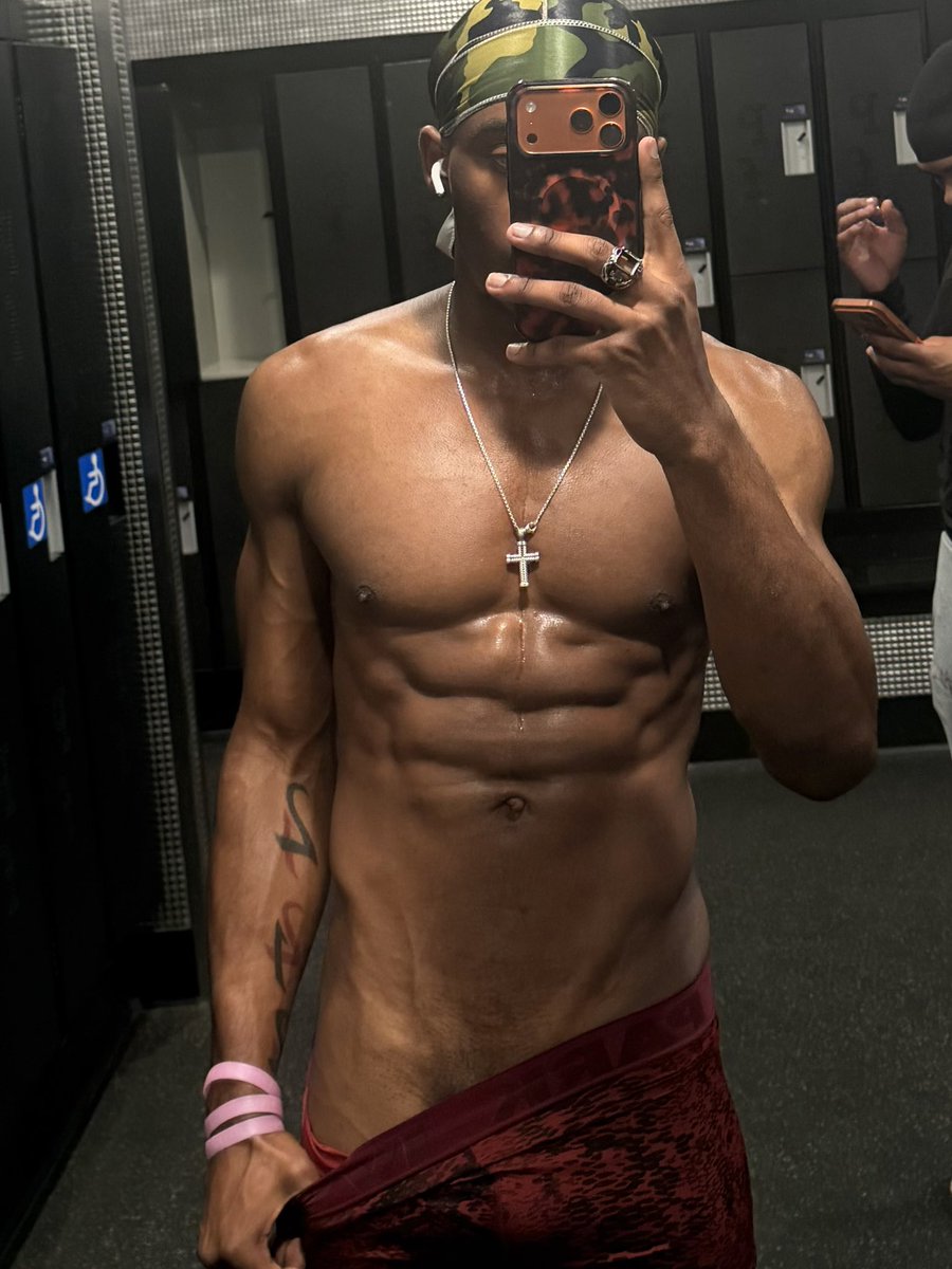 tha trompe l'oeil. tweet media