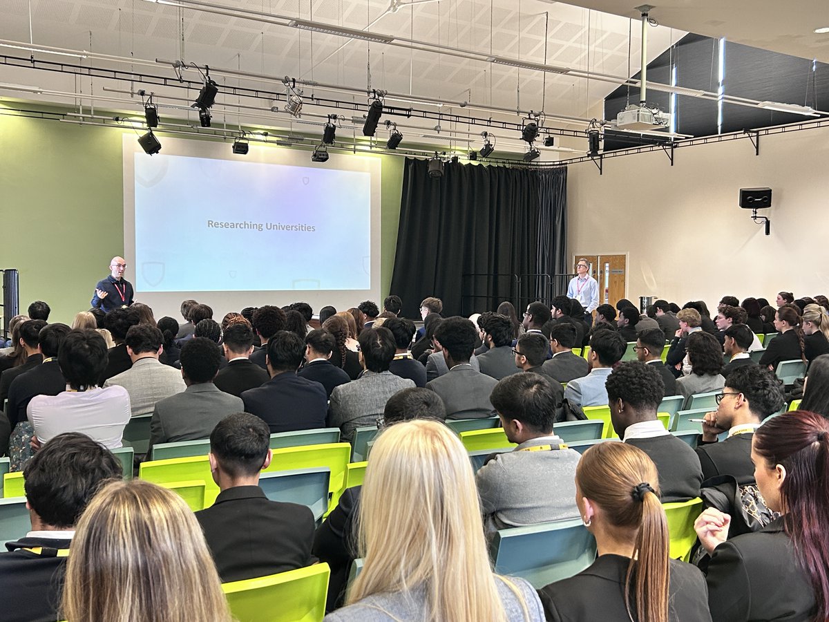 BCOldham6thForm's tweet image. Great to welcome @LancasterUni in recently to speak with our Year 12 students! 🎓

An engaging session on uni life, choosing the right course, and exploring post-18 options - helping students feel more confident about their next steps.

#SixthForm #UniversityLife #Post18Options