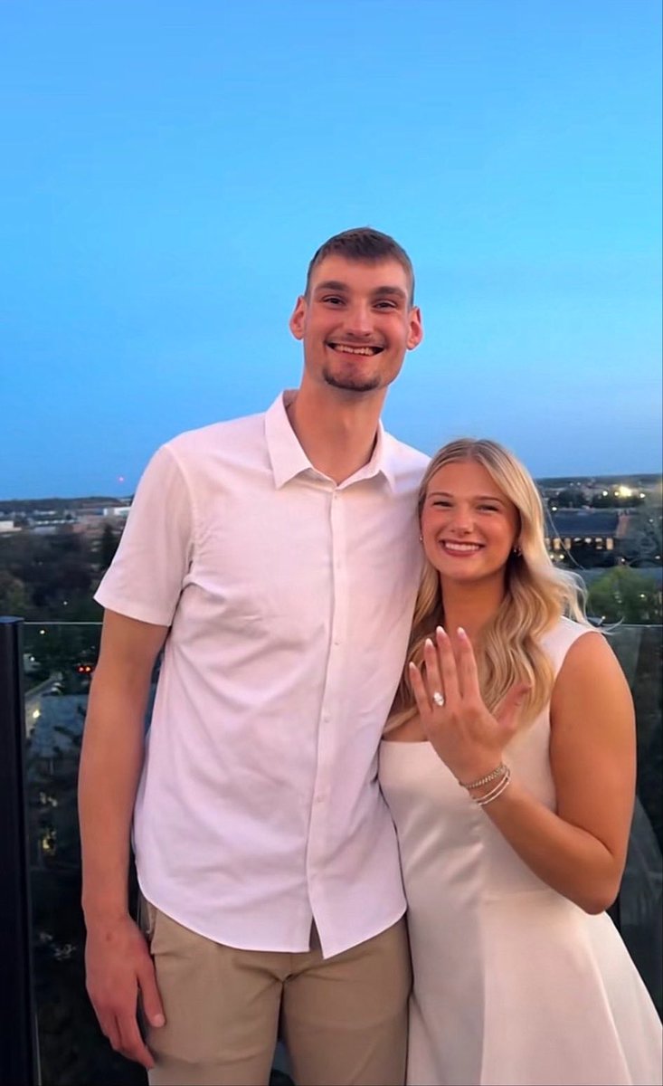 Carson Cooper’s Fiancé #1 Hater ❌ tweet media