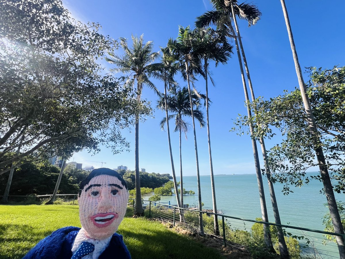 Jimmy Carr tweet media