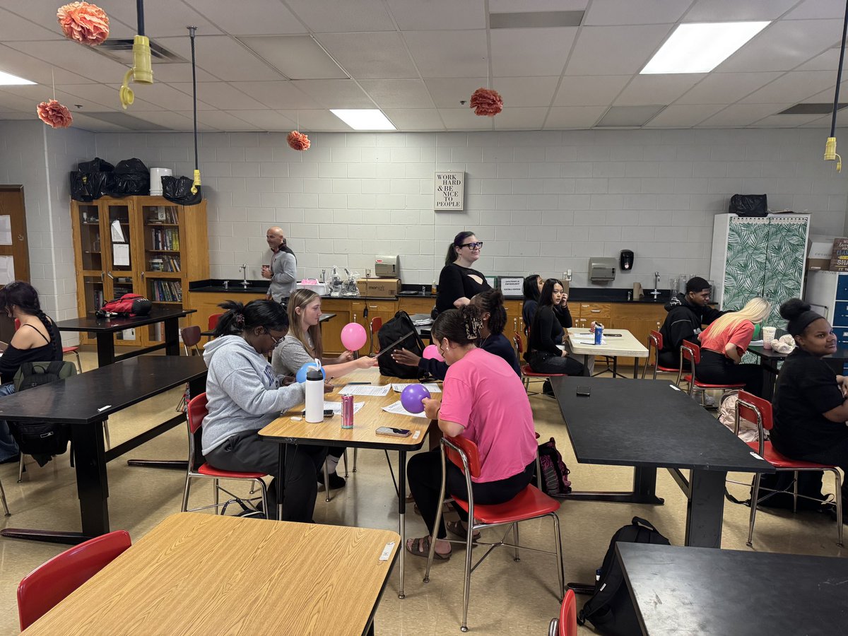 fcsdsuper's tweet photo. Thank you to BOE member Abby Berding-Miller for taking the time to visit several schools this morning! #FairfieldPride https://t.co/Mnf0nVXGNM