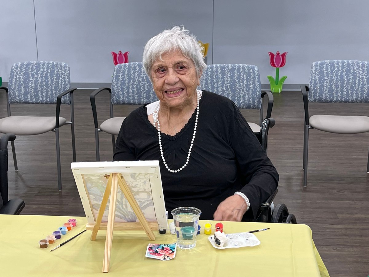GurwinJewish's tweet image. Celebrating #EarthDay at Gurwin Jewish Nursing &amp;amp; Rehabilitation Center. Our Artist in Bloom creative painting workshop brought residents together to capture the beauty of nature.
#SeniorLiving #ArtTherapy #Gurwin #SkilledNursing #LongTermRehab #ShortTermRehab #Commack #LongIsland