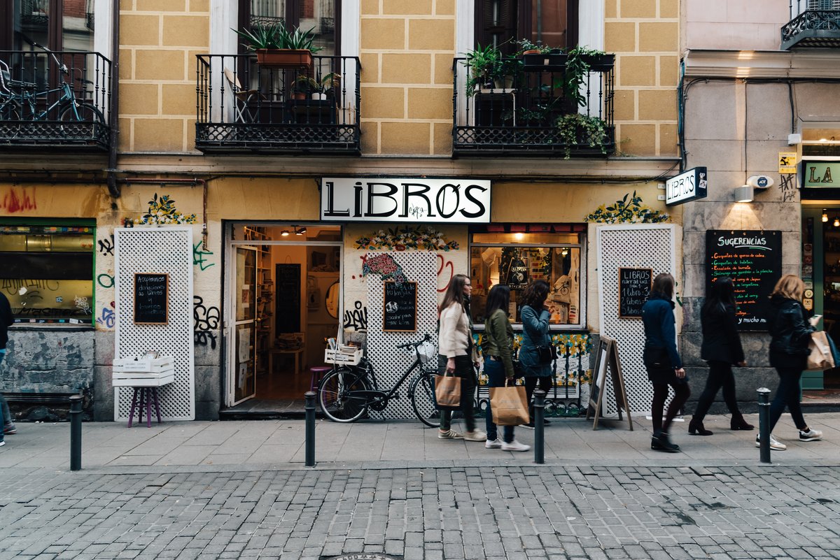 REALEOBurgo's tweet photo. ¿Los locales comerciales pagan gastos de comunidad? 🏢💡

Si buscas un local para tu negocio, recuerda que no solo importa el precio: los gastos de comunidad también cuentan.

En nuestro artículo te contamos👇

AGENCIA REALE O TEMPLE 881969022 https://t.co/Mt6coNfinN https://t.co/ZH3JtCCmhv