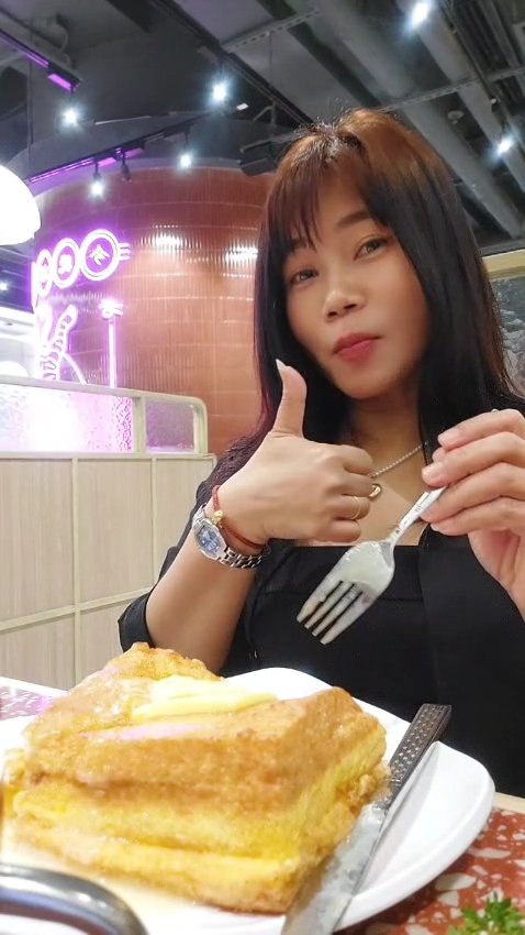 Girl Hongkong tweet media