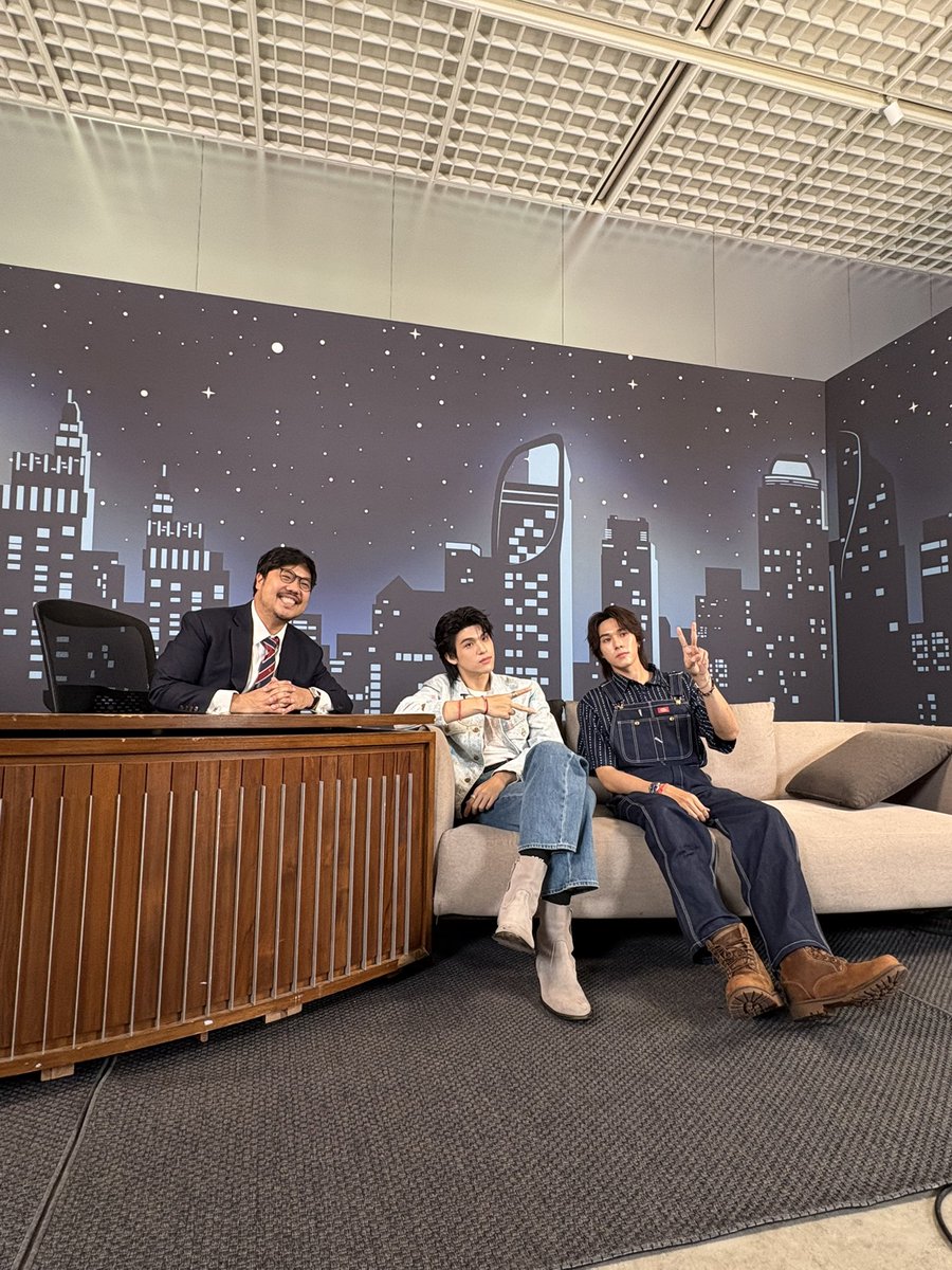 สนุกกันมั้ยครับ รีวิวหน่อยย 

รอติดตามกันด้วยนะบอกเลย x respect 🤣

#KATANYUTONIGHTxSKYNANI
#WUTheSeries #skynani #Katanyutonight