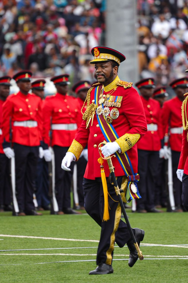 President of Zimbabwe tweet media