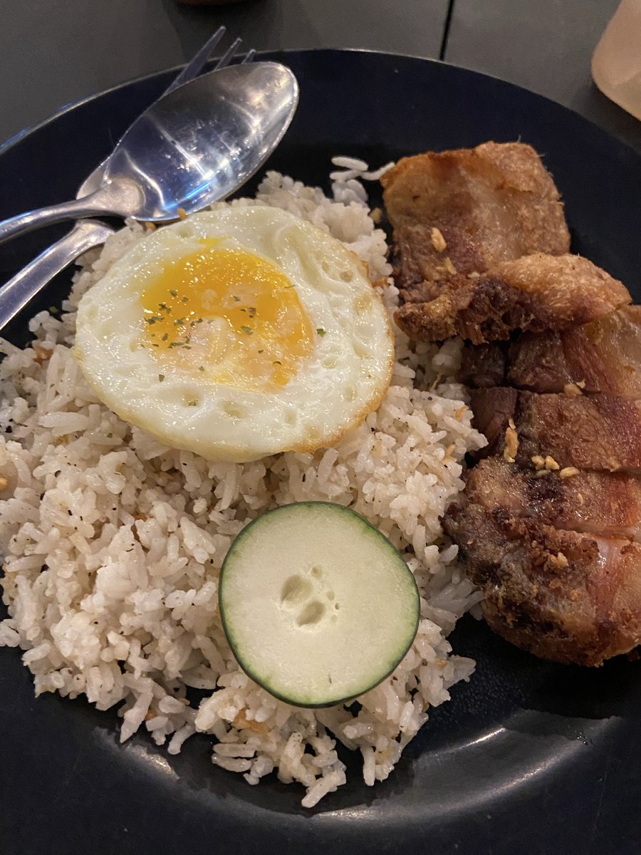 mac and cheese tweet media