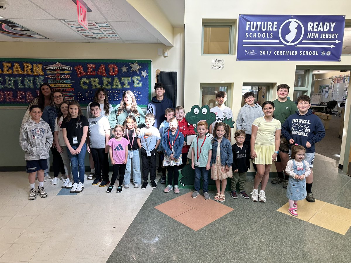 HowellTwpGrnvl's tweet image. A great day 💚💚 had by all at Greenville yesterday on TYCTWD! Our 🐊 s welcomed some of our staff’s children. They spent time engineering, coding, in the gym, singing 🎵 and making new friends! #HTPSLearnerSuccess #BeWell