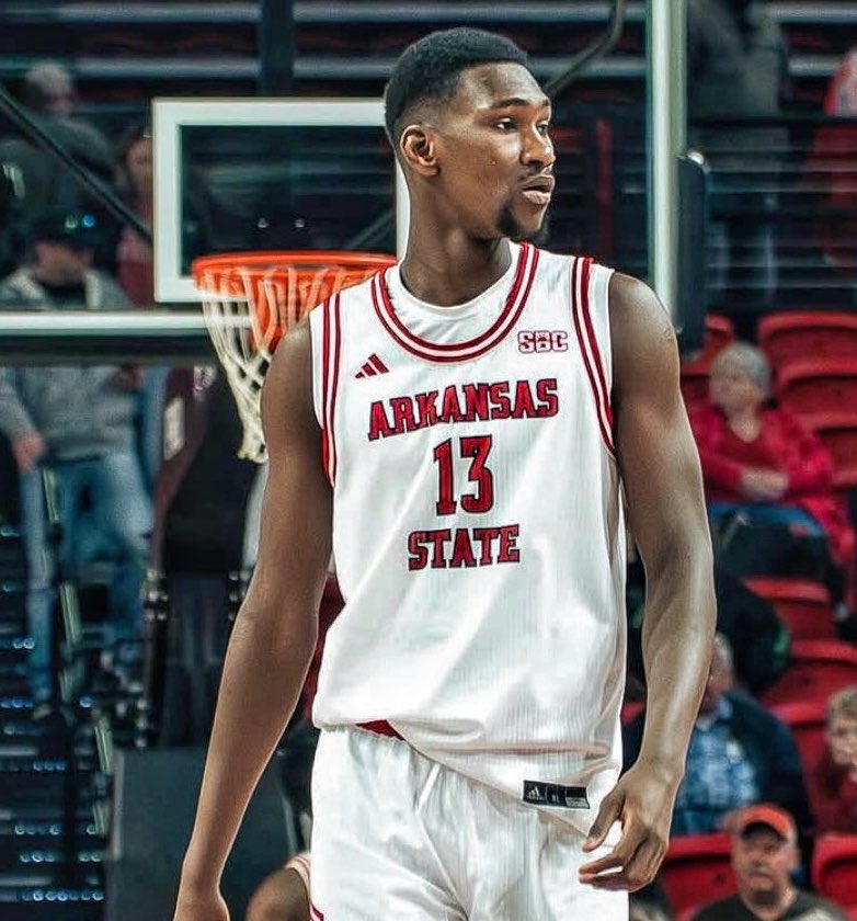 recruitszone's tweet photo. INFO: Arkansas State transfer Aly Tounkara tells @madehoops that the following schools have been involved in his recruitment since he entered the portal:

Boston College
NC State
NM State
Memphis
USF 
W. Kentucky
Charlotte (visit next week)
Virginia Tech
BYU
+ more https://t.co/Z6uxZuo8Gu