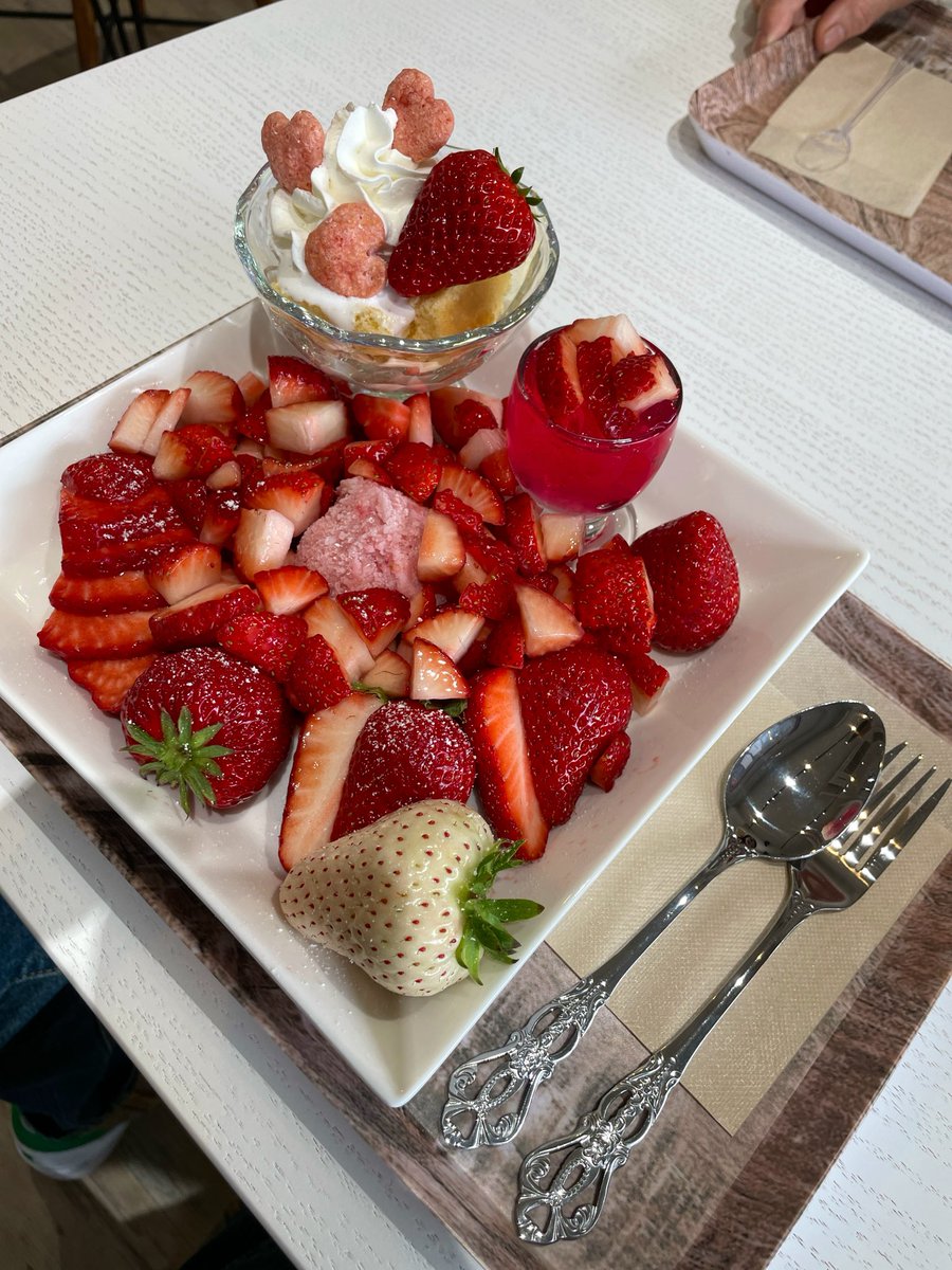 TKC_GPZ's tweet photo. いちご🍓食べたい
うなぎの後は少し走って
苺　いちご　イチゴ https://t.co/CNPdQKqTXW