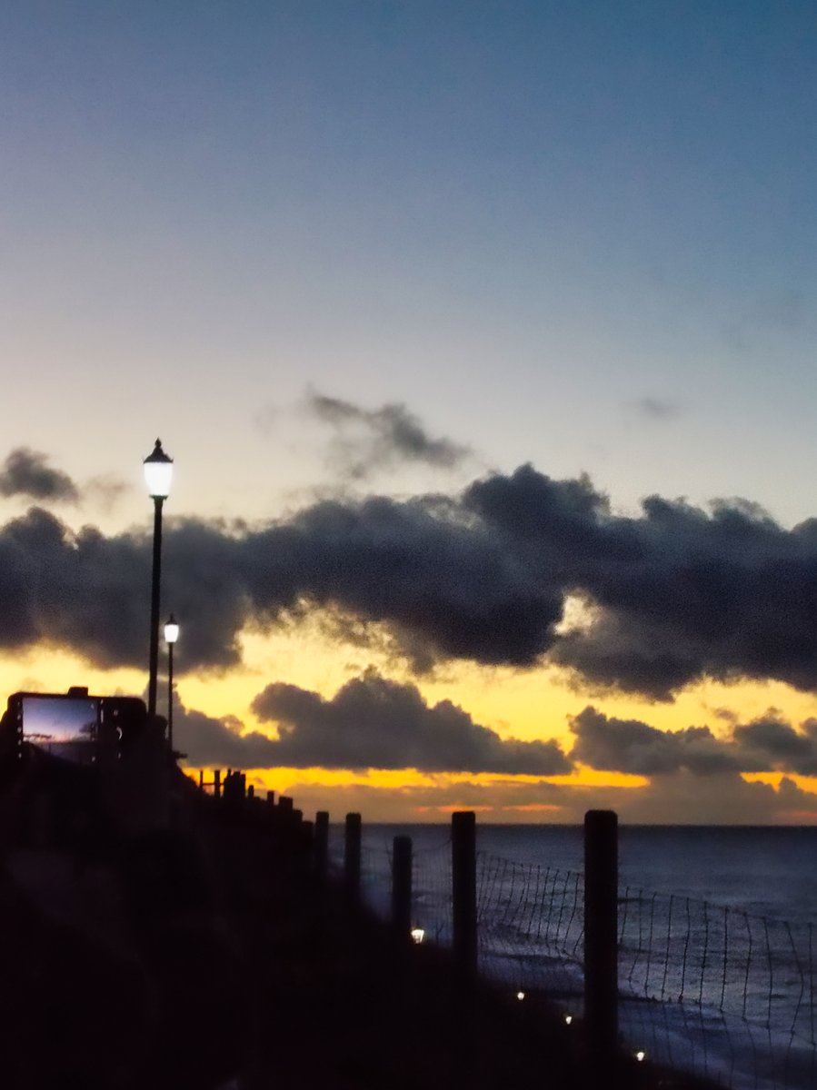 TerryTyler4's tweet image. #DailyPictureTheme

Today: #Twilight 

#Cromer #Norfolk