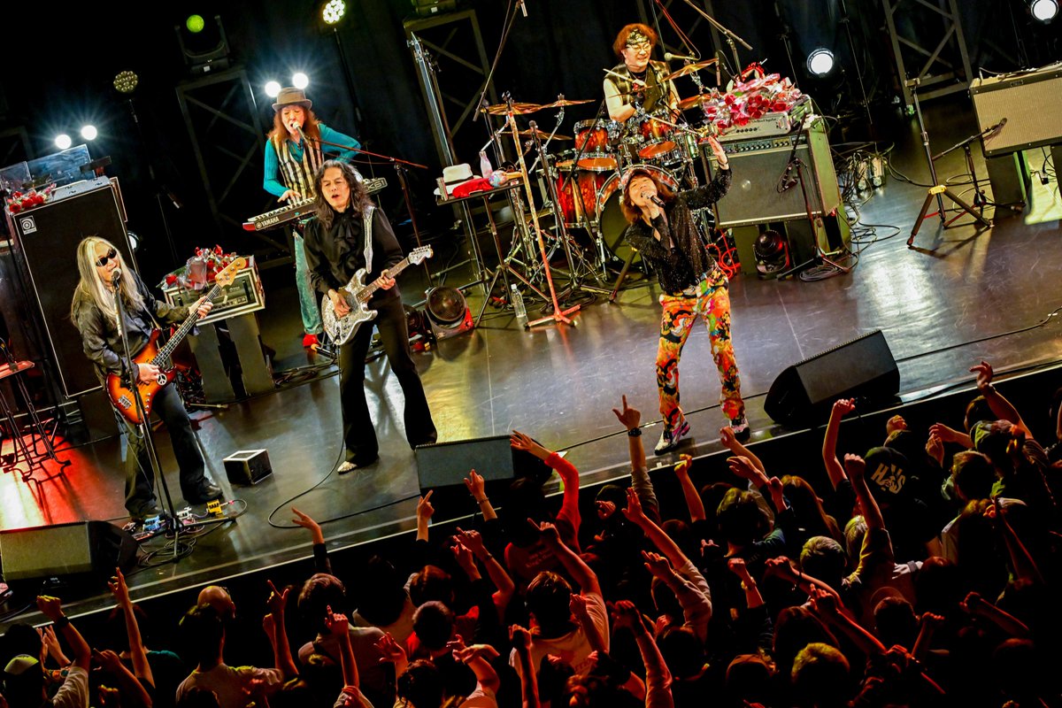 redwarriors40th's tweet photo. Thank you！GORILLA HALL
明日はTour Final💥名古屋 ElectricLadyLand⚡️⚡️⚡️

Photo：Ryo KAWAKAMI https://t.co/YVbSwYK9vG
