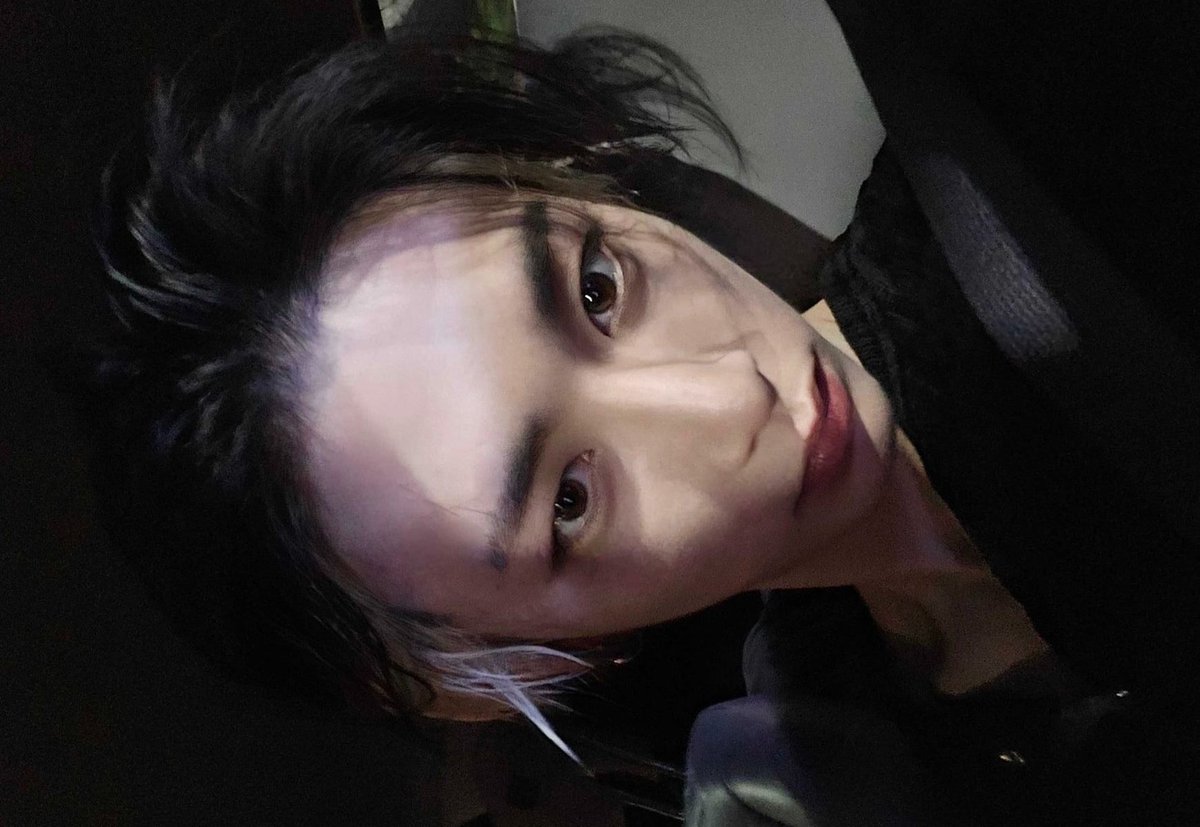 taesan forehead selcas ❤︎⁠