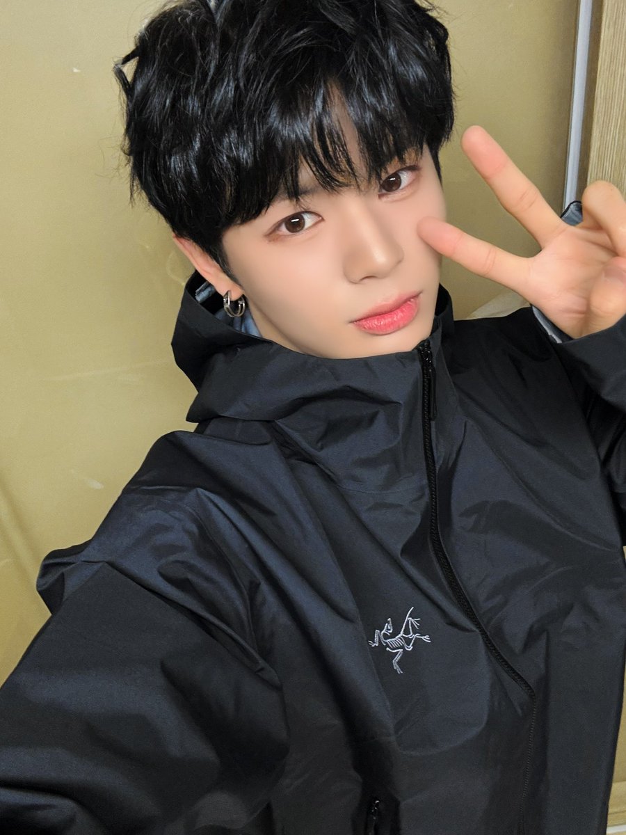 EVNNE_official's tweet photo. 퇴근핑🏠

#EVNNE #이븐
#문정현 #MUNJUNGHYUN https://t.co/aH7quNOHRD