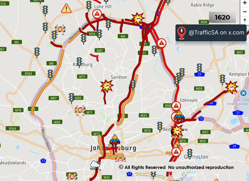TrafficSA's tweet image. JHB - Volume and Flow 
Multiple #CRASH scenes and Breakdowns and its wet !