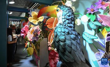 guojibu007's tweet photo. 【第139届广交会第二期参展企业超1万家】4月23日，第139届中国进出口商品交易会（广交会）第二期在广东广州开展。本期以“品质家居”为主题，展览面积51.5万平方米，共有展位2.5万个，集中展示家庭用品、礼品及装饰品、建材及家具3大板块14个展区，参展企业超1万家。来源：人民日报 https://t.co/LyOFQHbF3l
