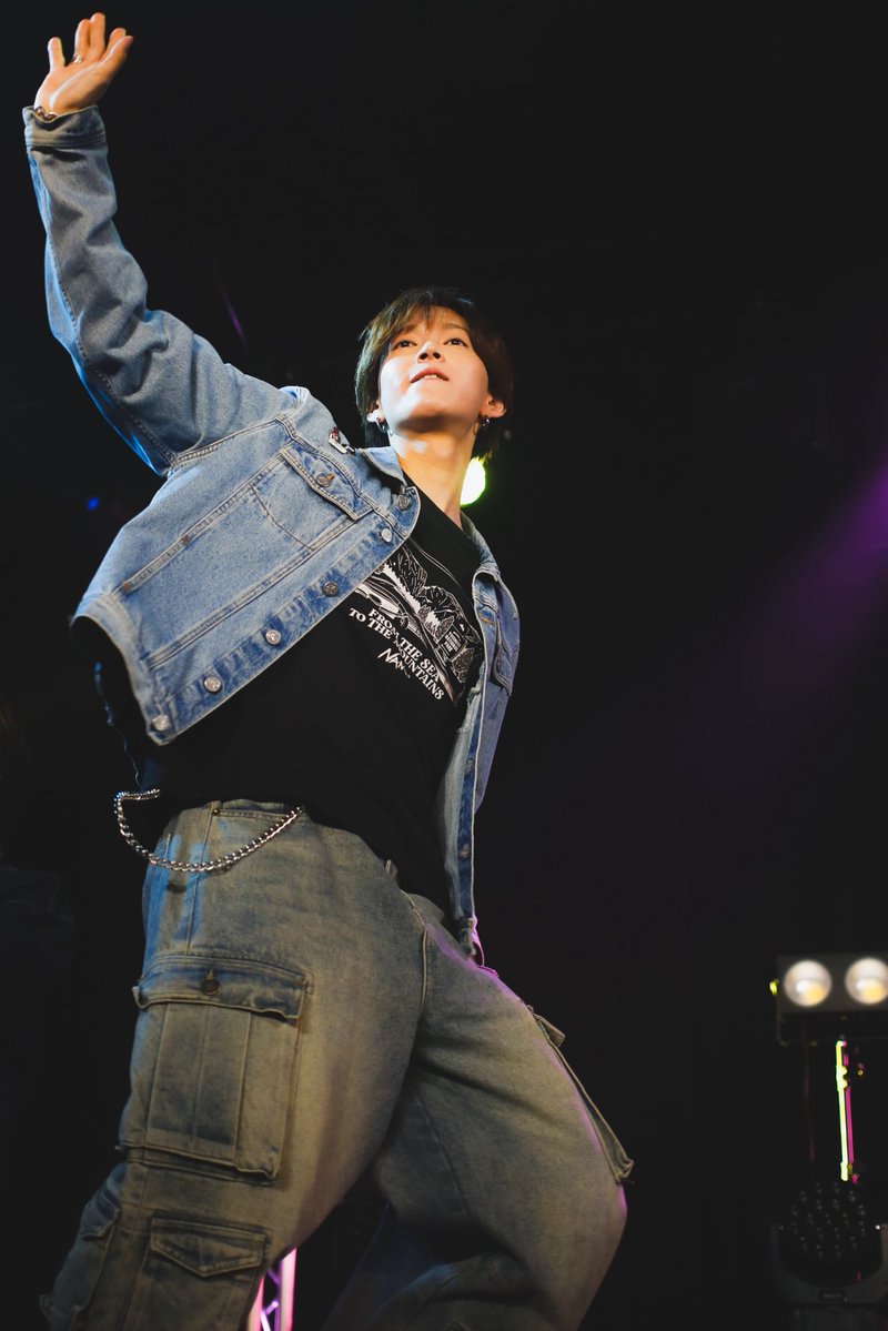 ON FLEEK official tweet media