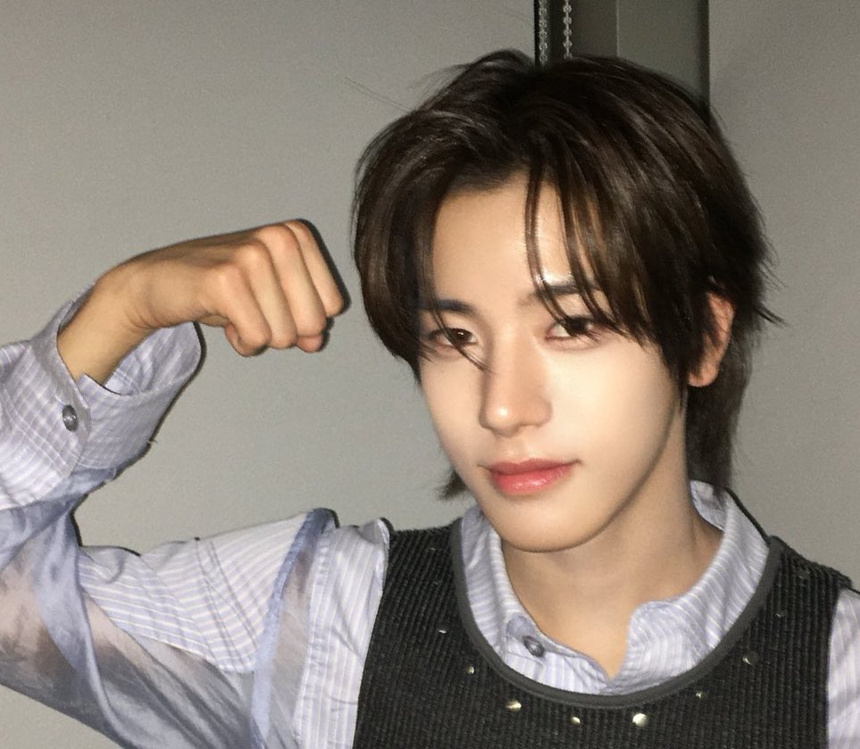 츄로플 tweet media