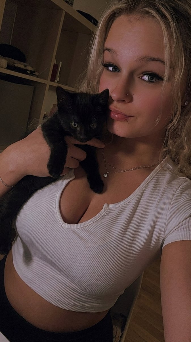 Ava sophie parker tweet media