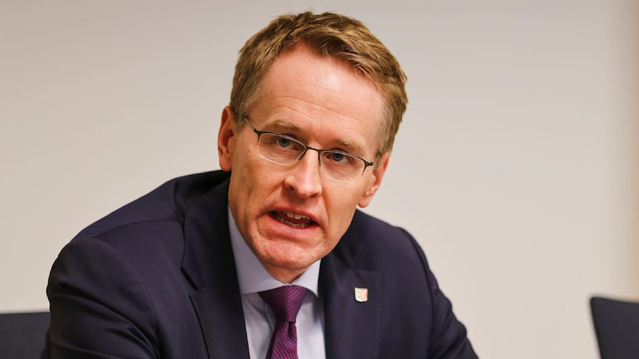 severin tatarczyk tweet media