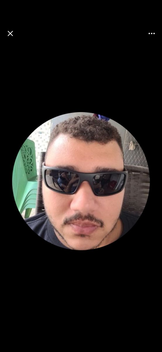 esquerdoputassa's tweet photo. @serenovandwods @mailsinho27 Eu tô passando mal com esse bigodinho KAKAKKAKAKKAKKAKAKAKKA https://t.co/RePCUkwN9A