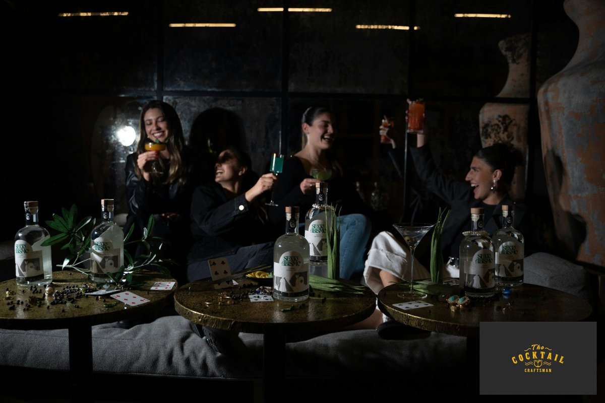 cocktailllc's tweet image. Want to make your next event legendary? It’s in the details. A signature cocktail isn’t just a drink; it’s a story in a glass. Elevate your gathering by tailoring flavors to your unique celebration. Ready to craft magic? Let’s talk! 🍸✨

#HostingTips #Mixology #Events