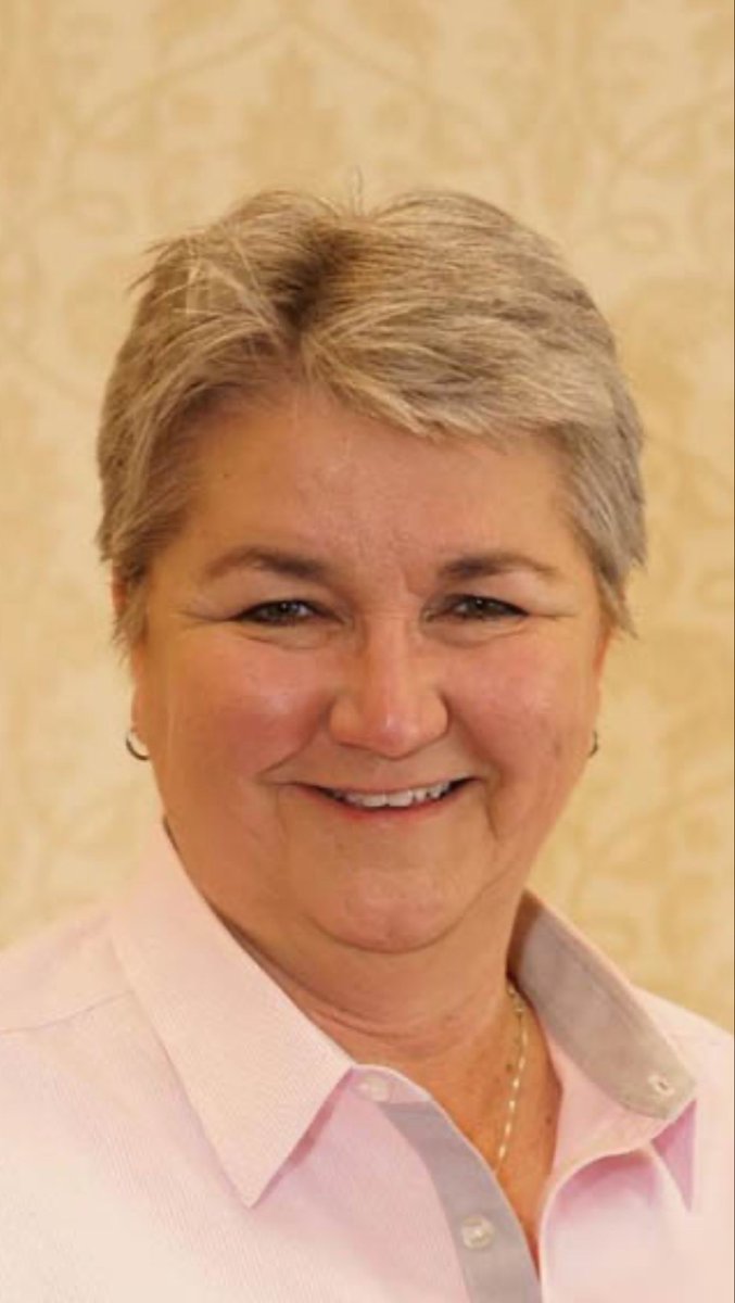 OPEIULocal2's tweet photo. Today, we celebrate the incredible career and retirement of Linda Bridges, President/Business Manager of OPEIU Local 2.

Linda has been a proud union member for 40 years, beginning her journey in 1985 as a shop steward and executive board member. From there, she rose through the ranks serving as a staff representative, 1st Vice President, Secretary-Treasurer, and ultimately President/Business Manager.

Her leadership extended beyond Local 2, serving for over a decade as Secretary-Treasurer of the Metropolitan Labor Council, AFL-CIO and the Community Services Agency, MWC, AFL-CIO. She also dedicated her time as a trustee on multiple pension and health and welfare funds.

Linda’s commitment, support, and dedication to this union and its members have made a lasting impact. Beyond her leadership, she has been a passionate community activist, always working to uplift others.

Thank you, Linda, for your years of service, strength, and unwavering dedication. Wishing you a happy and well deserved retirement!

We extend our sincere gratitude for her years of service 

#ThankYou #OPEIULocal2 #Unionleadership 
#DecadesOfService