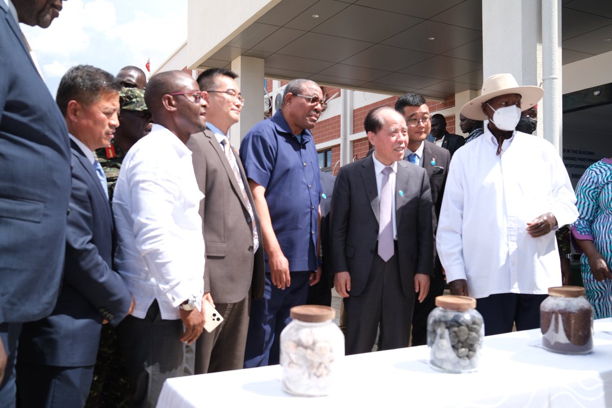 Chinese Embassy in Uganda tweet media