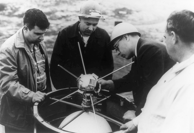 pvmagazineusa's tweet image. Prepare for launch: Solar powers the $600 billion space industry dlvr.it/TSCLvc #SolarEnergy #USEnergy #EnergyStorage