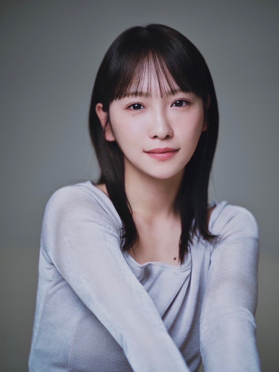 川栄李奈