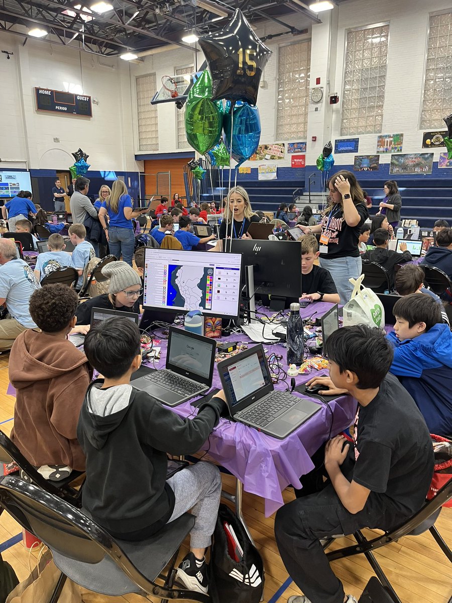 MineolaUFSD's tweet image. The RUBBER DUCKIES from @MineolaMS are competing today at the Hackathon at Manhasset Secondary School #CodeConquest2026 #MineolaProud