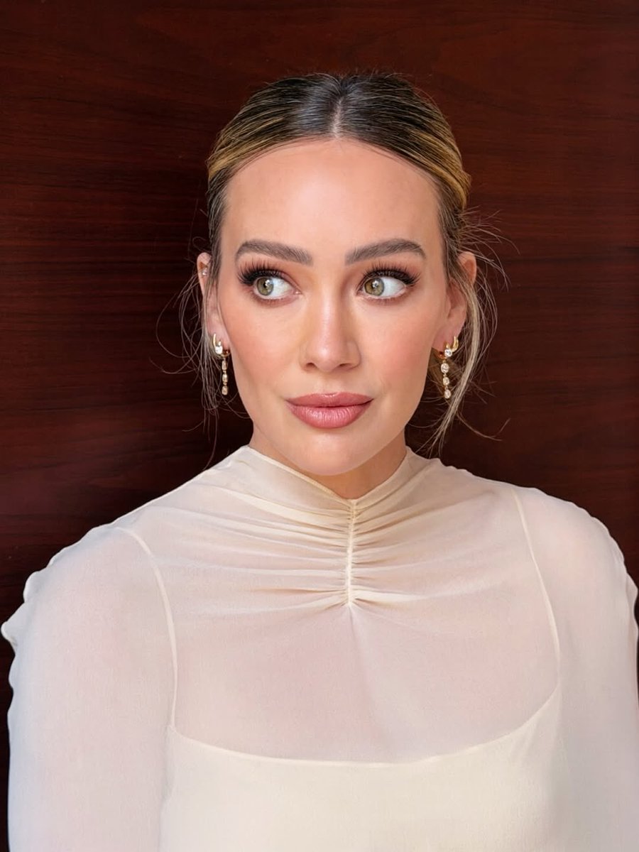 HilaryDiary's tweet photo. Hilary Duff x @TIME 100 Gala ✨ https://t.co/tjcxTqNQpm