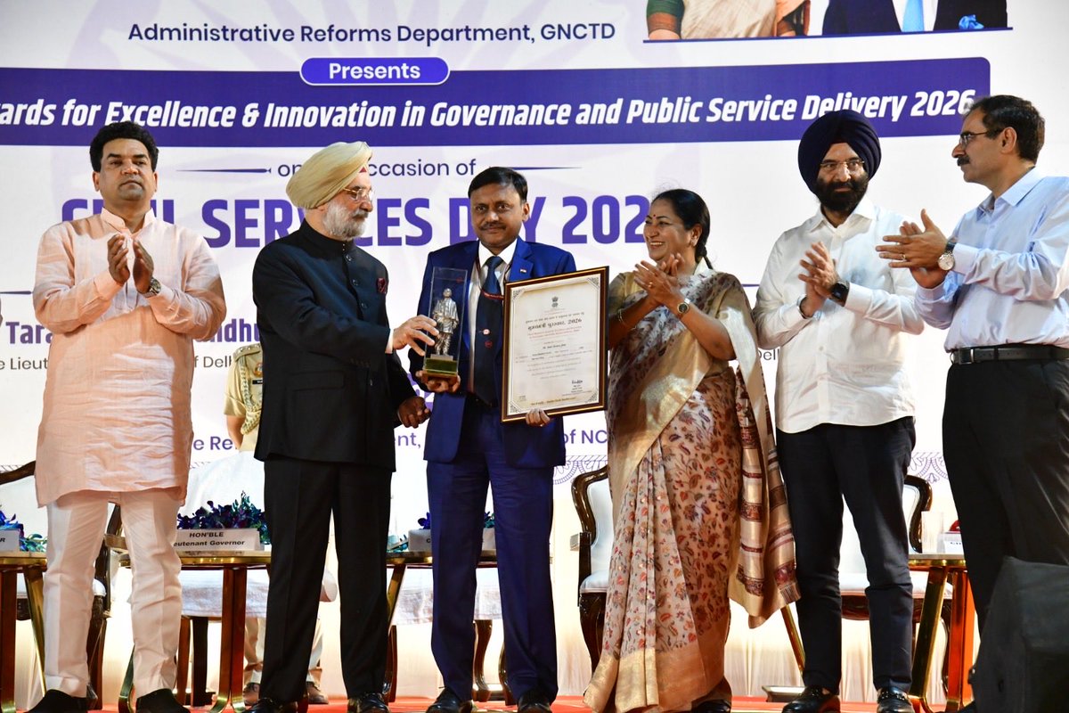 Dr. Amit Kumar Jain (IRTS 1999), Director (Operations &amp; Services), DMRC, has been awarded the Delhi CM’s Award for Excellence &amp; Innovation in Governance &amp; Public Service Delivery 2026 on the occasion of the Civil Services Day. 

From QR-based ticketing and virtual smart cards to