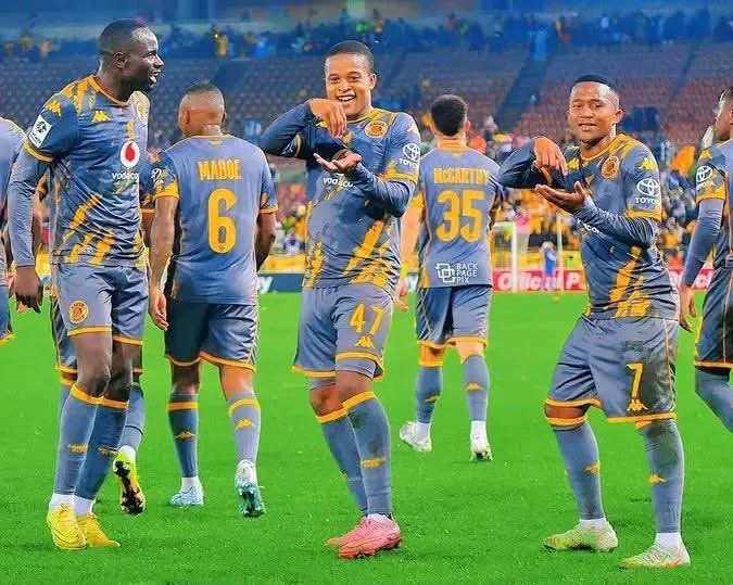 ItsPaulMaila's tweet photo. @KaizerChiefs @noksy_k Ro ba tumpa goed! 
#Amakhosi4Life https://t.co/BUlpbwmW42
