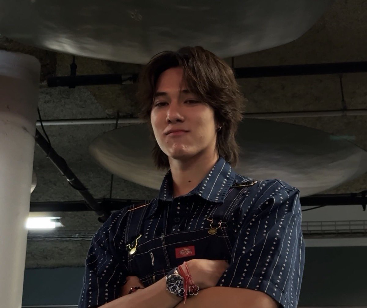 de, ☘︎ ݁ tweet media