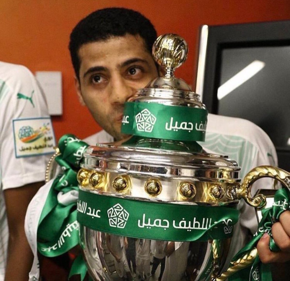 عمرو tweet media