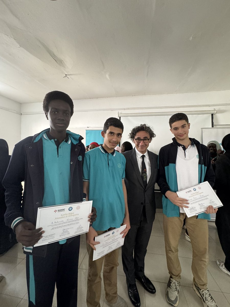 Fondation Maarif de Türkiye au Sénégal tweet media