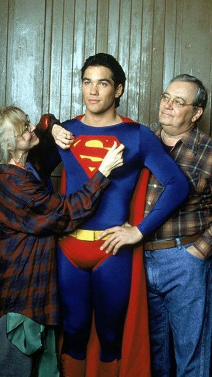 lois & clark: tnaos gallery tweet media