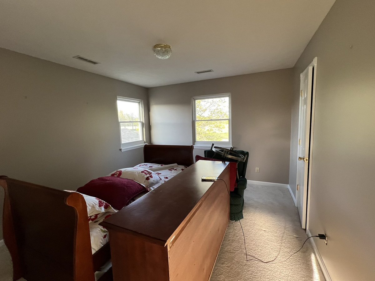 Florabropaint's tweet image. Here’s an interior project we just wrapped up for a great client out in Bainbridge!
If transforming the interior of your home or business is on your list, we’ve got you covered!
Call us today!

📞317-447-5227

#interiorpainting #homerefresh #teamfbp #indypainter #interiordesign