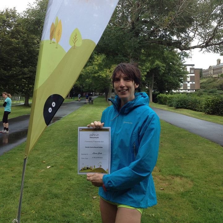 <a href="/alimullaley/">Ali Mullaley 🐝 🦅💙</a> The all-time female record in Aberystwyth, of 17min 38sec, was set in 2012 by Lauren Jeska. Except Jeska was a man
Here he is holding his certificate of achievement as fastest woman 

When this was challenged he stabbed someone and is now serving 18 years in a male prison 

So