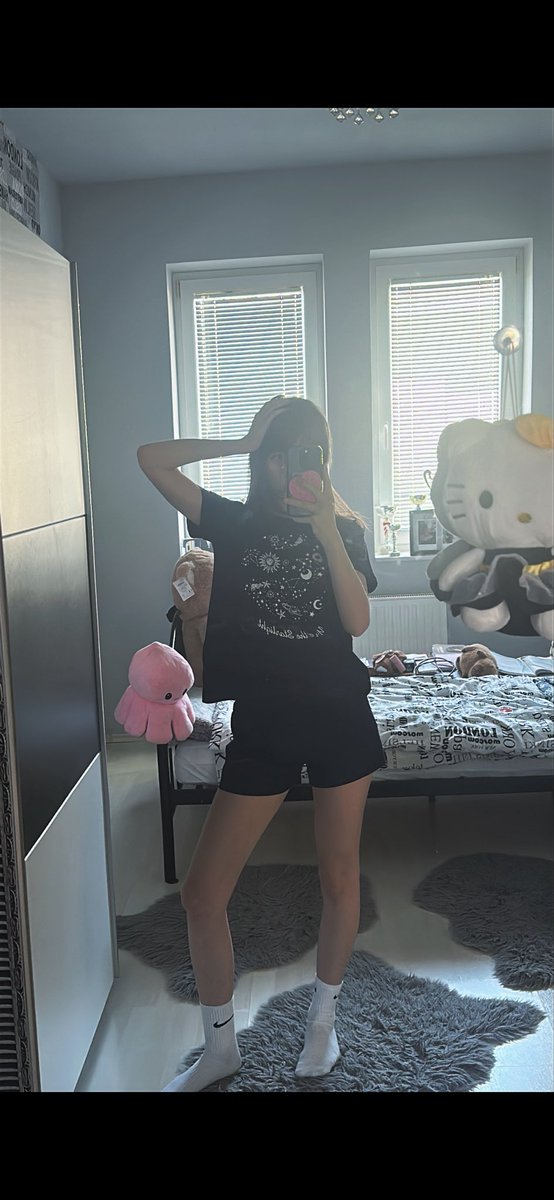 lynxxx1205's tweet image. i can't believe i used to look like this. i searched for old photos for comparison and i was genuinely terrified. how could i think i looked okay? im now a few kg's lighter and i feel better than ever #edtwt #weightloss #weight #thinspo #inspo #motivation