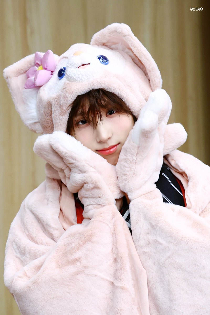 amelie is stup!d ꕤ 🐋 tweet media