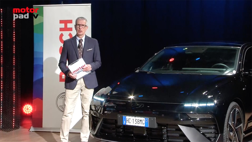 Motorpad's tweet photo. 2026 MotorPad TV pt 07 parte 2

https://t.co/J0S9ylFu2p

Nella seconda paerte della puntata n°7 i nostri servizi su:

#Renault Twingo
#BMW iX3
#Peugeot 308

#automotive https://t.co/goXxoeF8Qo