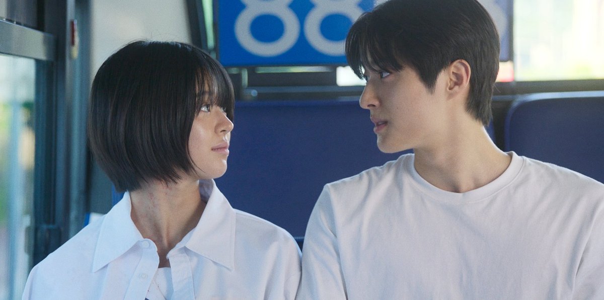 GUE YANG PALING KECINTAAN DI ANTARA KALIAN BERDUA HAAAFTTTTTT