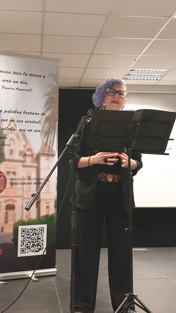 mirenepalacios's tweet photo. #Recitalpoéticomusical el 23 de abril en Bidarte. Asociación Escribe-Lee. Bilbao #Gracias #poetry
#poetrycommunity #writer
#writerscommunity
#felizsantjordi #FelizDiadellibro #MirenEPalacios https://t.co/k7hQfAA8hB https://t.co/q00Ww64c26