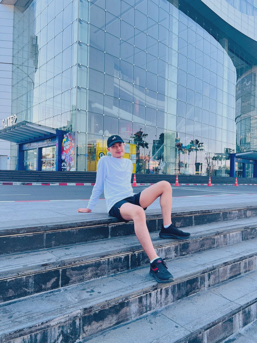 SawThar Pyae tweet media