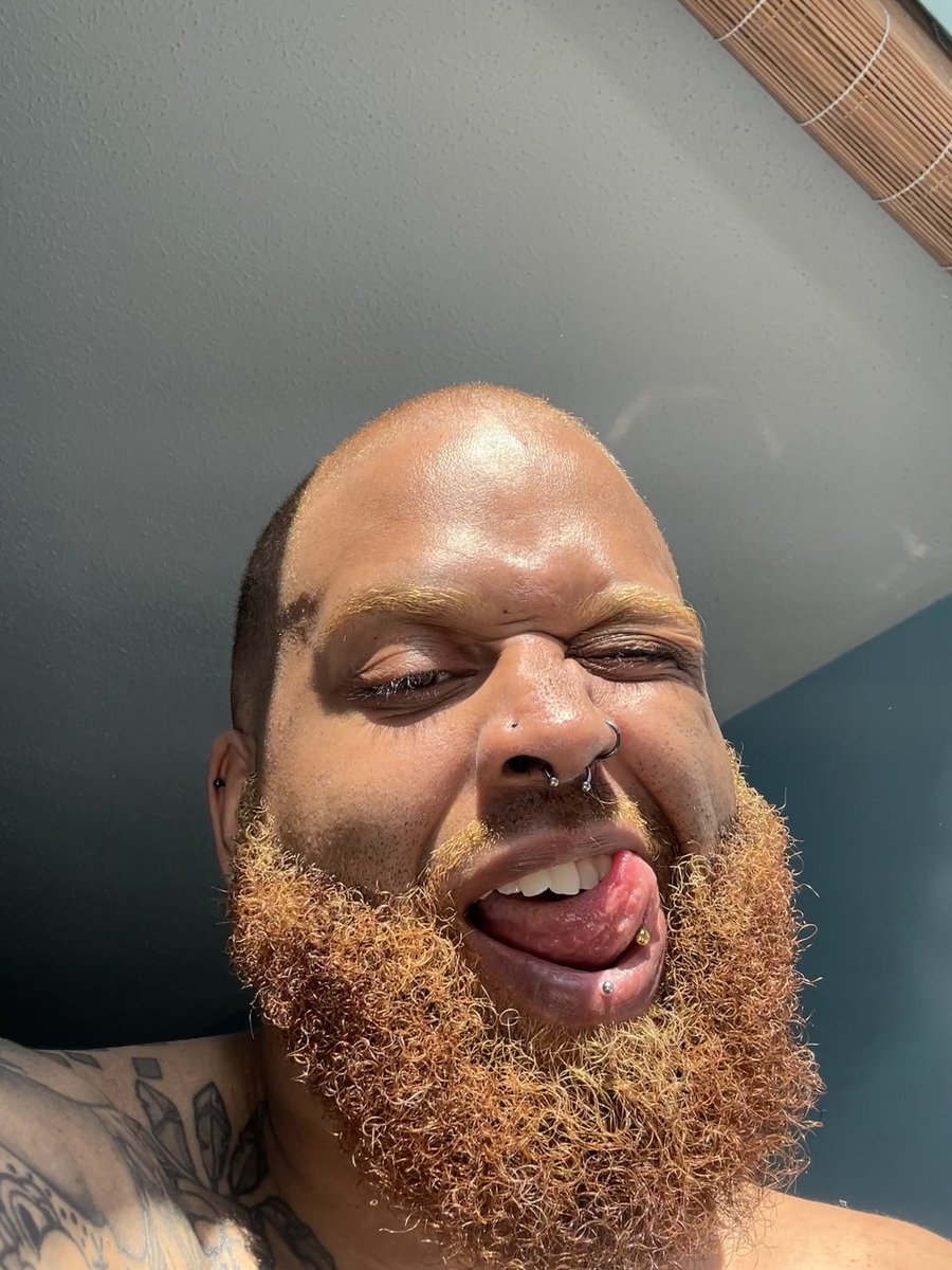 SenseiTash tweet media