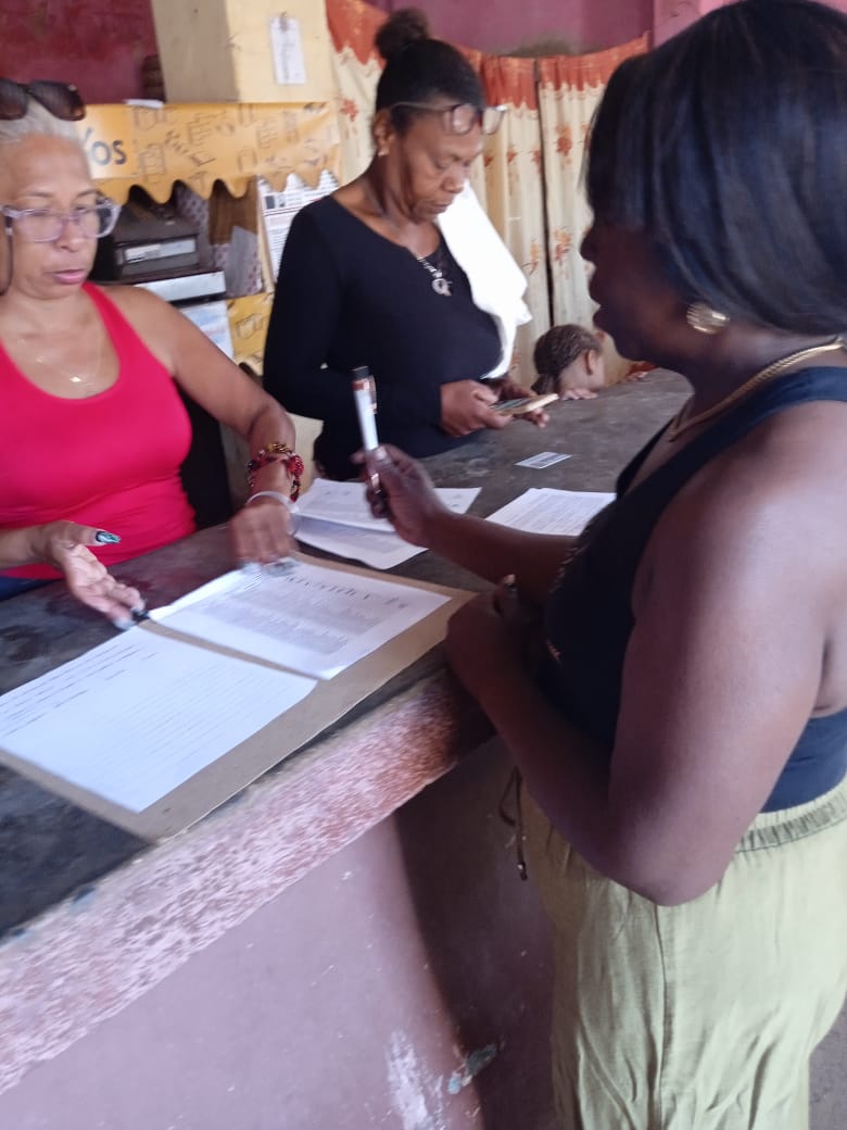 Realiza control popular a los servicios el Consejo popular Horacio Rodríguez de Jovellanos, comisión constituida por vecinos #PoderPopular #MiBarrioParticipativo  #MiBarrioPorLaPatria