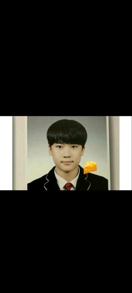 rip_acheron's tweet photo. 16 yo predebut sion vs predebut rm https://t.co/dyZbsphQrC